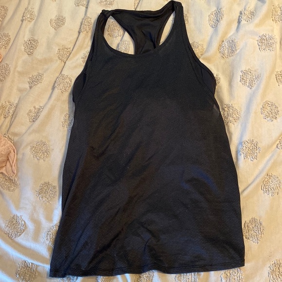 black lululemon workout top with built in sports bra - Picture 1 of 2